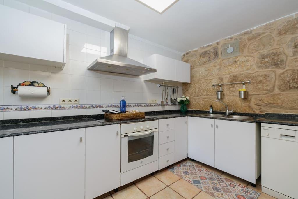 Casa Do Pombal By Cabana Rentals โมอาญา ภายนอก รูปภาพ